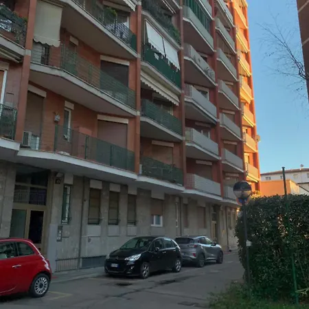 Lorenteggio Cozy House